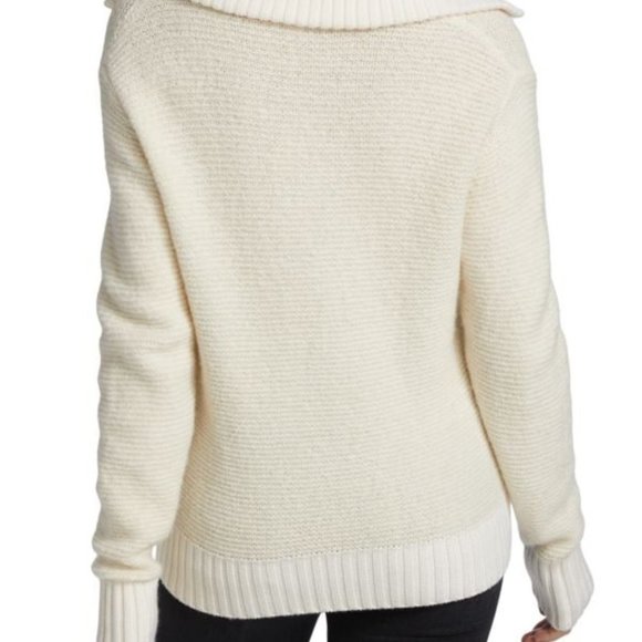 Veronica Beard Brogan Spread Collar Knit Sweater in Ivory Wool Alpaca Cashmere - Picture 4 of 13